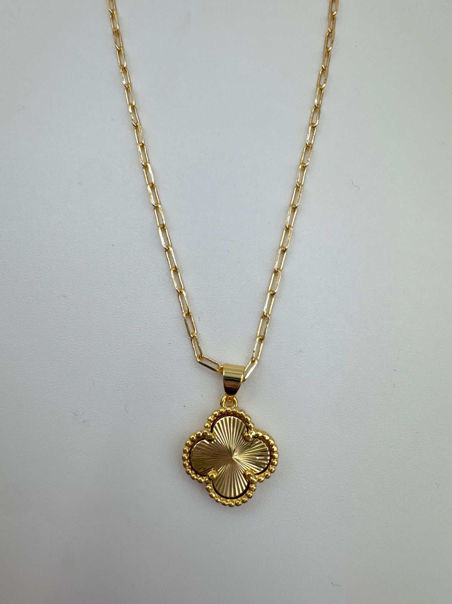 GOLD CLOVER NECKLACE