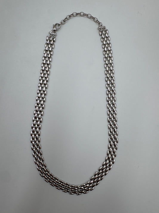 SILVER BRAIDED NECKLACE