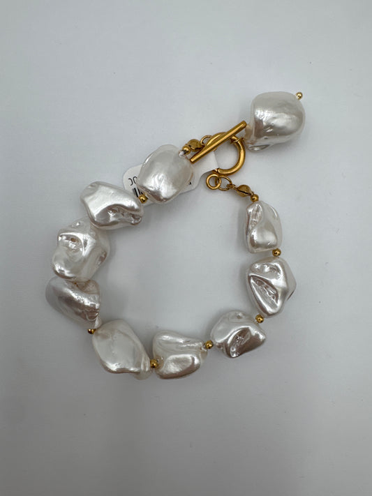 Chunky Pearl Bracelet