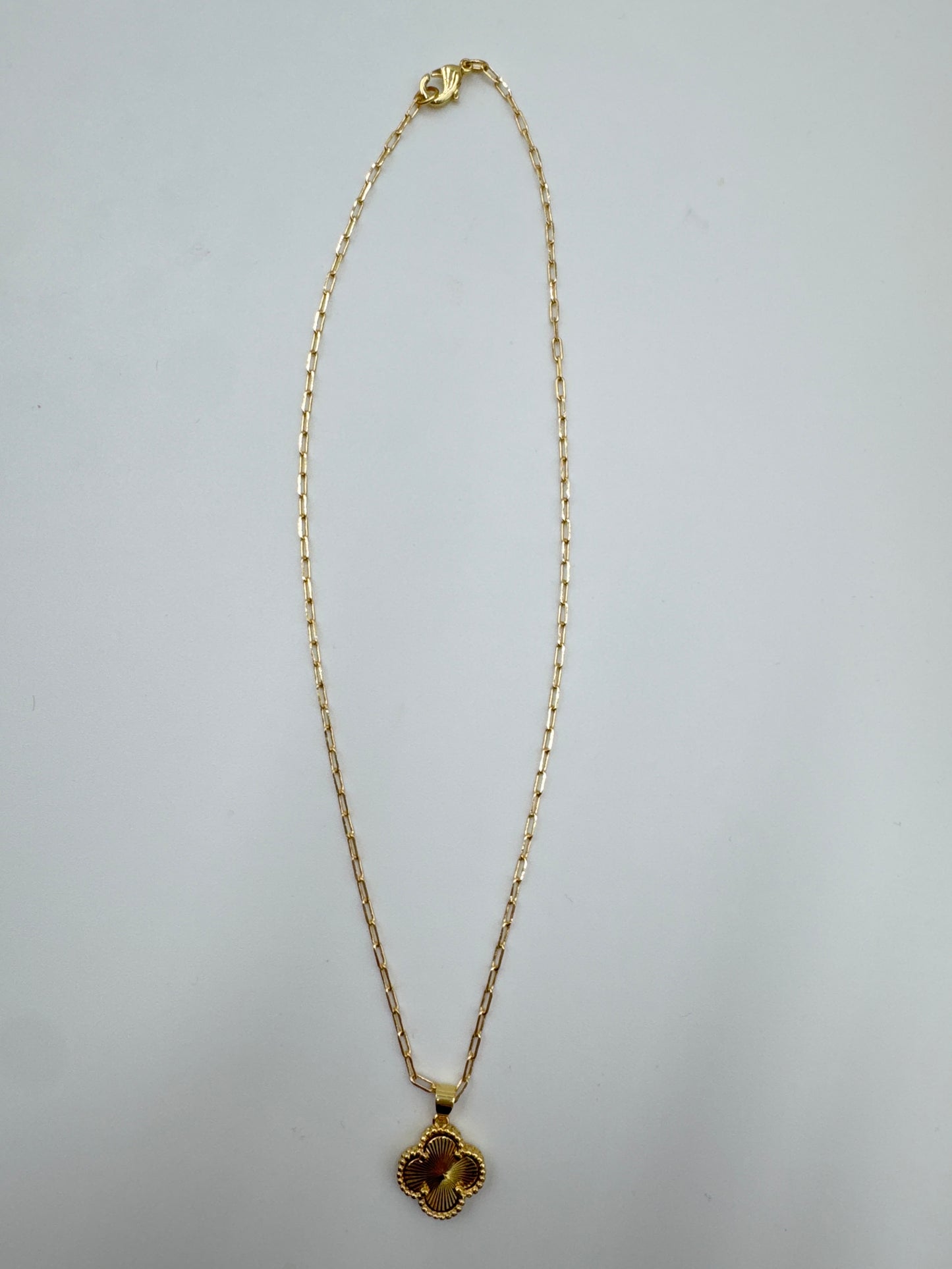 GOLD CLOVER NECKLACE