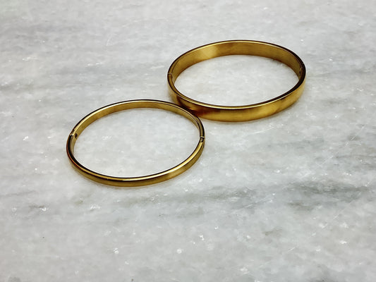 Brushed Gold Bracelet With Clasp
