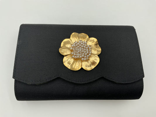 Black Ruby Scalloped with Gold and Pearl Poppy