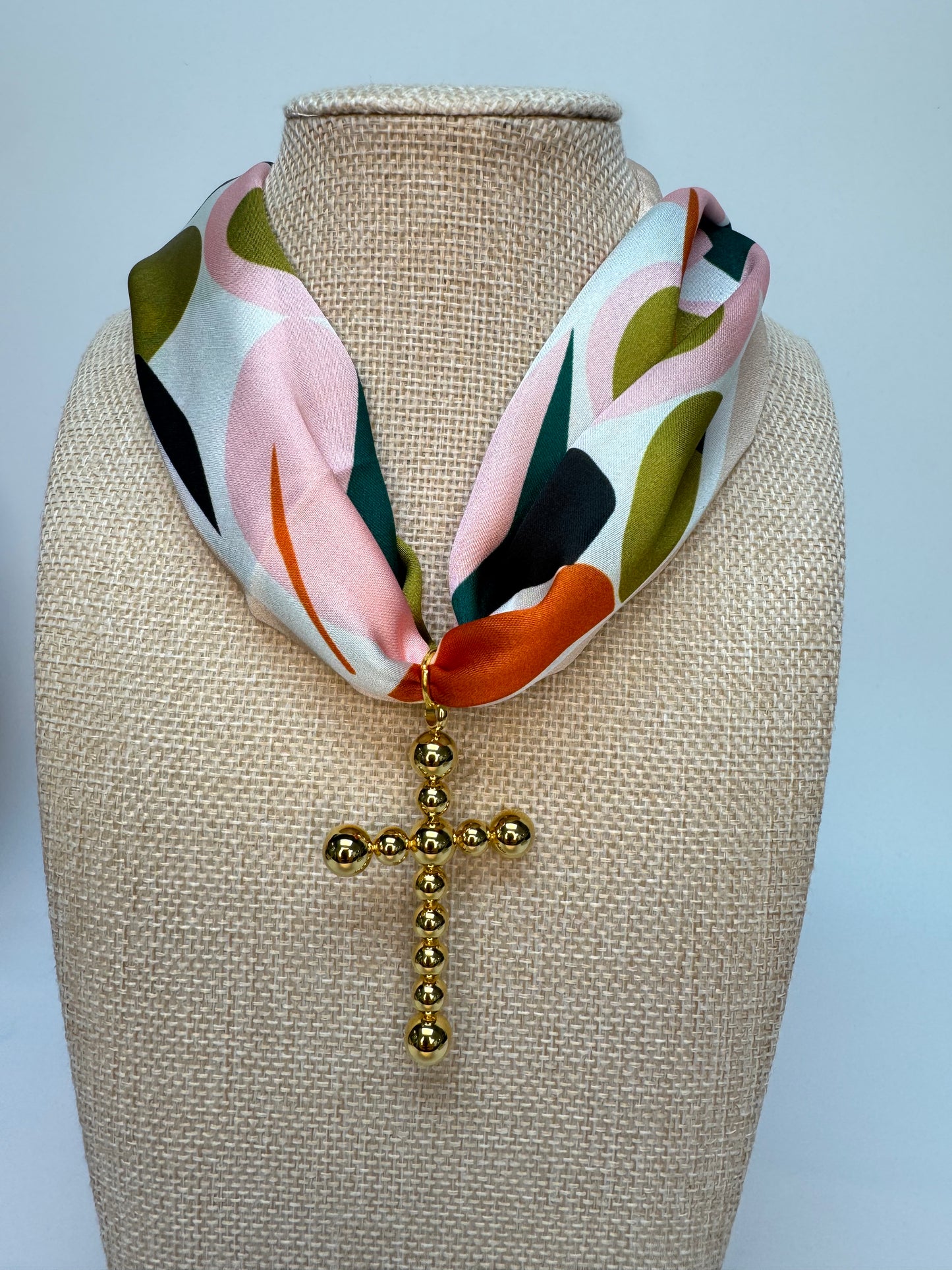 The Elodie scarf necklace